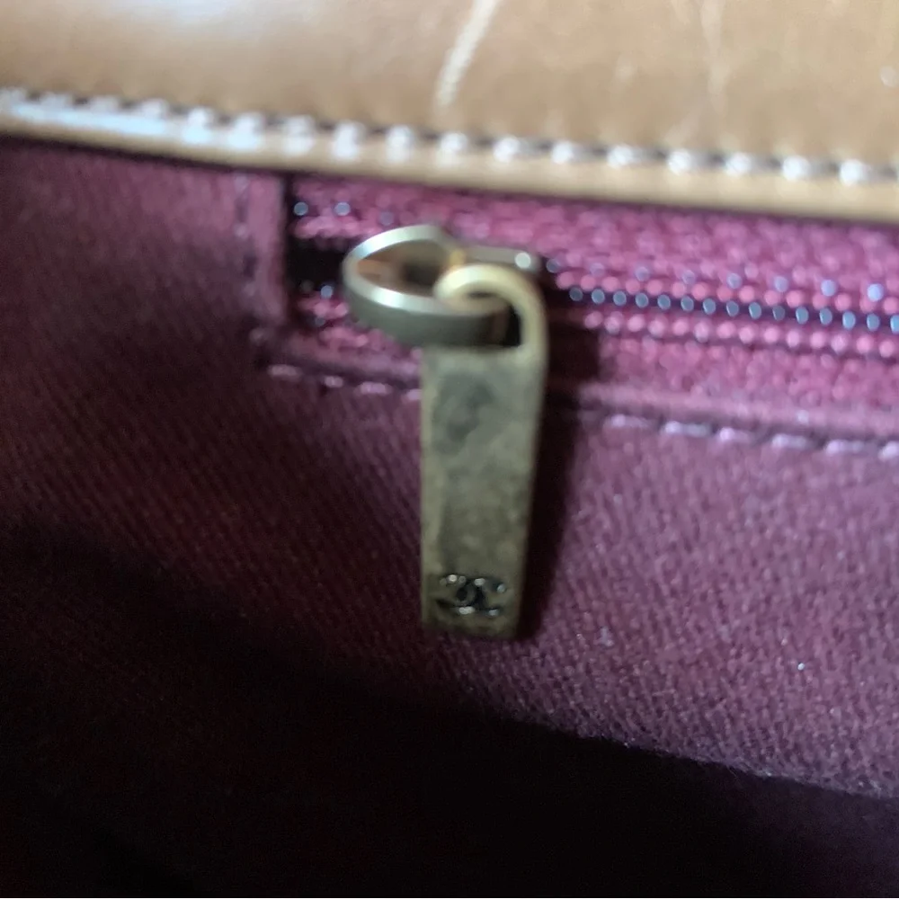 Classic brown lamb‎ skin Chanel handbag with shoulder strap